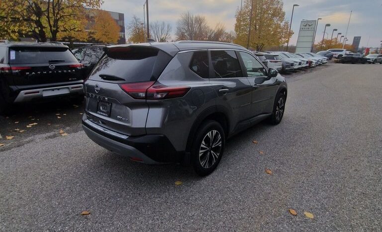 
								2022 Nissan Rogue SV full									