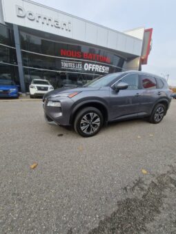 
										2022 Nissan Rogue SV full									