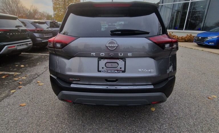 
								2022 Nissan Rogue SV full									