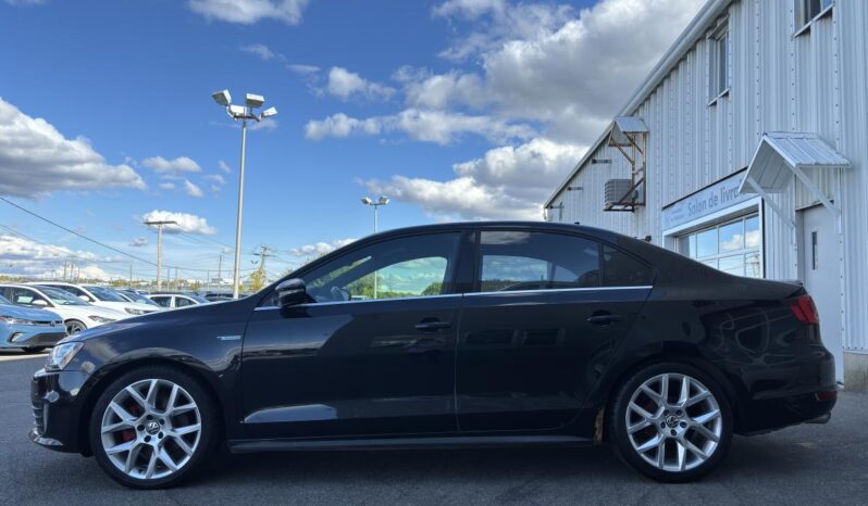 
								2014 Volkswagen Jetta GLI Édition 30 2.0 TSI 4 portes DSG full									