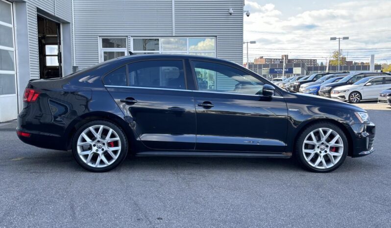 
								2014 Volkswagen Jetta GLI Édition 30 2.0 TSI 4 portes DSG full									