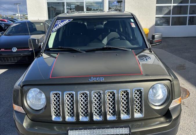 
								2015 Jeep Patriot 4 RM, 4 portes, North full									