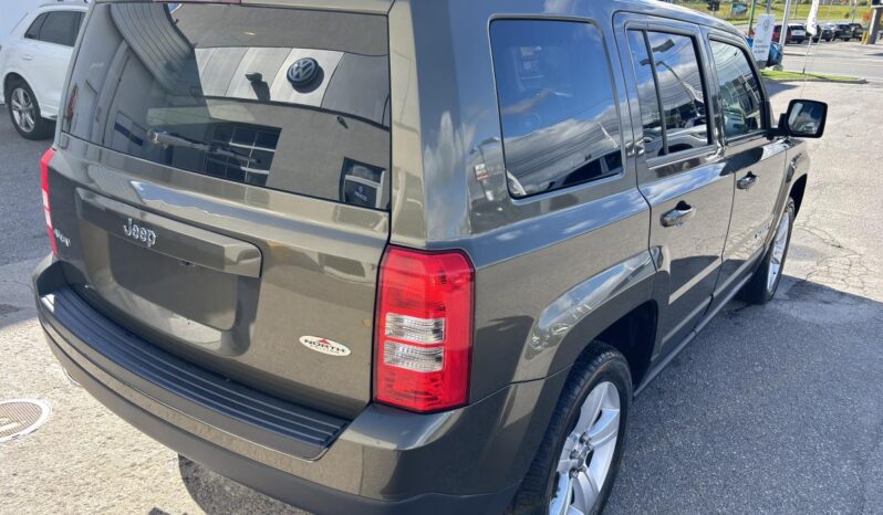 
								2015 Jeep Patriot 4 RM, 4 portes, North full									