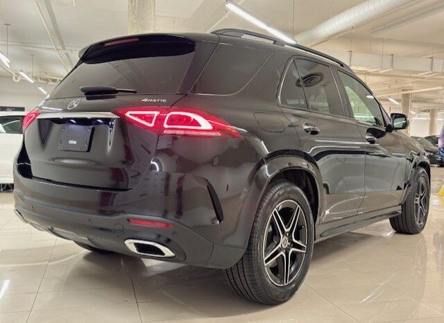 
								2021 Mercedes-Benz GLE450 4MATIC SUV full									