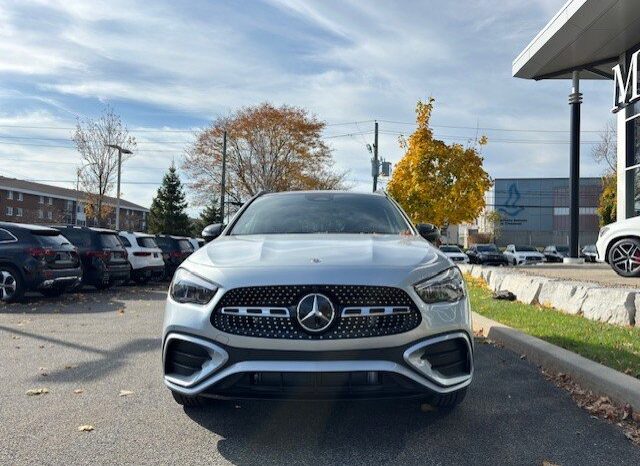 
								2025 Mercedes-Benz GLA 250 4MATIC full									