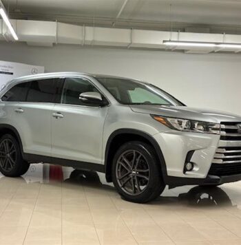 2019 Toyota Highlander XLE AWD - Occasion VUS - VIN: 5TDJZRFH3KS569923 - Mercedes-Benz Gatineau