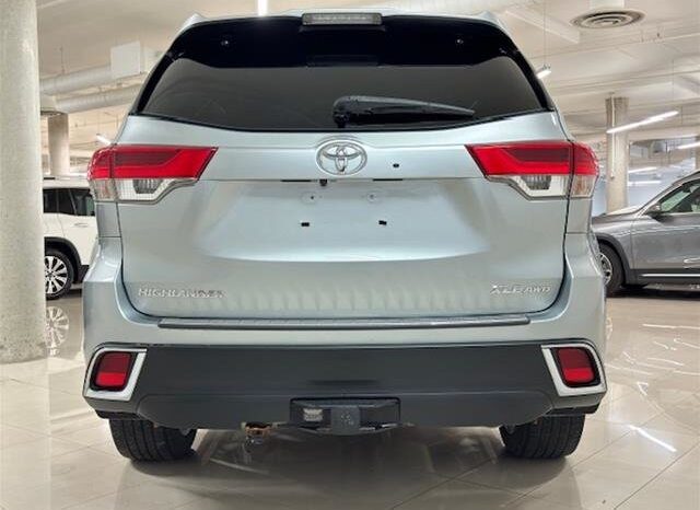 
								2019 Toyota Highlander XLE AWD full									