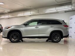 
										2019 Toyota Highlander XLE AWD full									