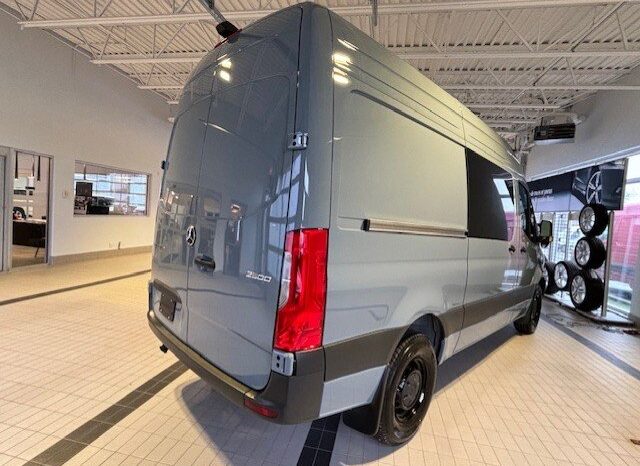 
								2025 Mercedes-Benz Sprinter 2500 144 Wheelbase High Roof RWD full									