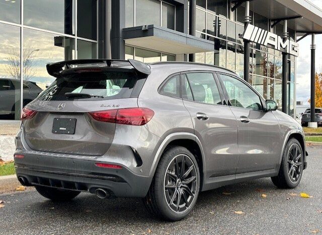 
								2025 Mercedes-Benz GLA AMG 35 4MATIC full									