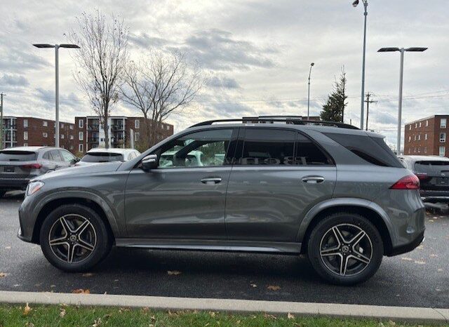 
								2025 Mercedes-Benz GLE 350 4MATIC full									