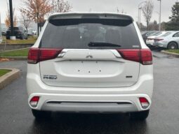 
										2020 Mitsubishi OUTLANDER PHEV LE S-AWC full									