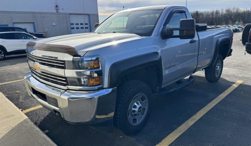 2018 Chevrolet Silverado 2500 - Occasion Camion - VIN: 1GC0KUEG6JZ323425 - Buckingham Chevrolet Buick GMC Gatineau