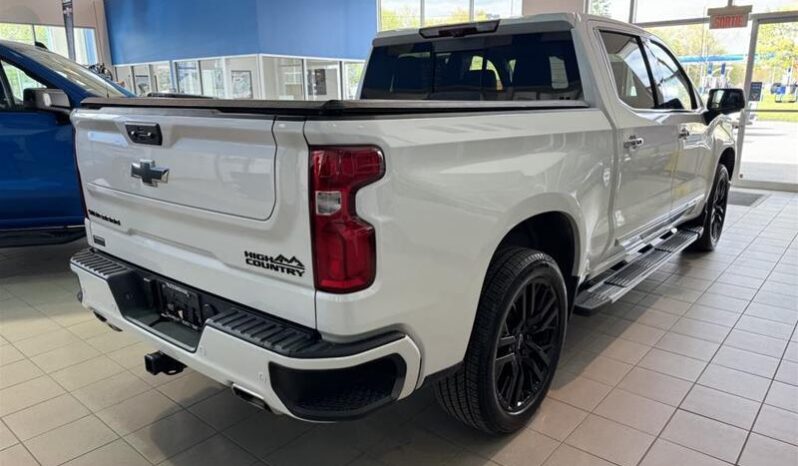 
								2023 Chevrolet Silverado 1500 High Country full									