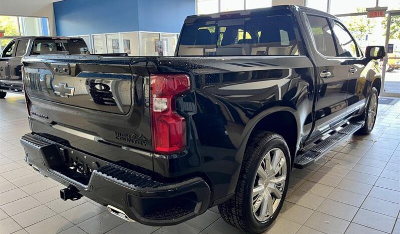 
								2023 Chevrolet Silverado 1500 High Country full									