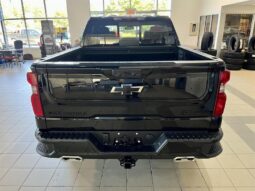 
										2023 Chevrolet Silverado 1500 High Country full									