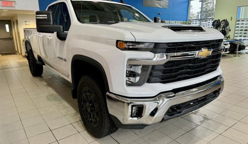 
								2024 Chevrolet Silverado 2500 LT full									