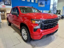 
										2024 Chevrolet Silverado 1500 Custom full									