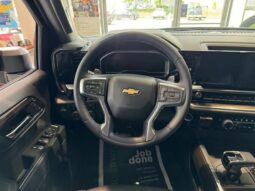 
										2024 Chevrolet Silverado 1500 LT full									