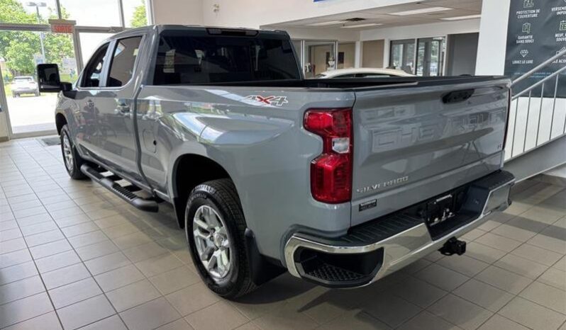 
								2024 Chevrolet Silverado 1500 LT full									