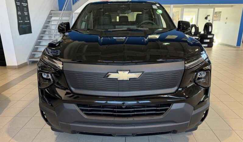 
								2024 Chevrolet Silverado EV Work Truck full									