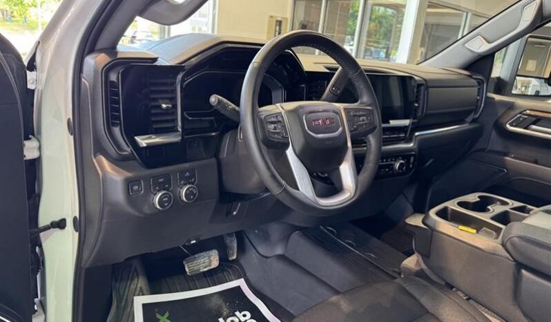 
								2024 GMC Sierra 1500 SLE full									