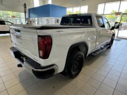 
										2024 GMC Sierra 1500 SLE full									