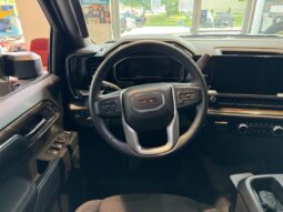 
										2024 GMC Sierra 1500 SLE full									