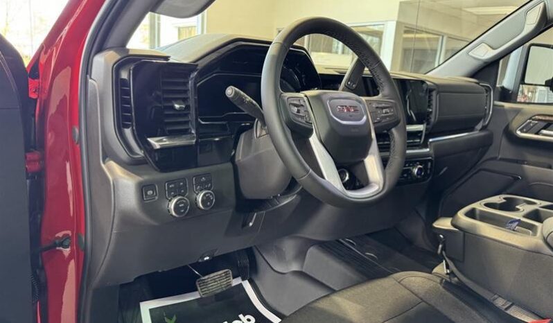 
								2024 GMC Sierra 1500 SLE full									