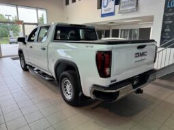 
										2024 GMC Sierra 1500 PRO full									