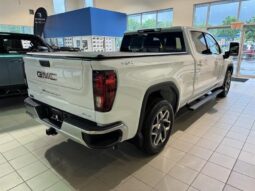 
										2024 GMC Sierra 1500 SLE full									