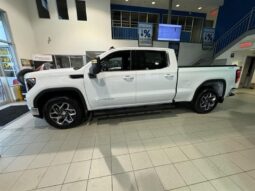 
										2024 GMC Sierra 1500 SLE full									