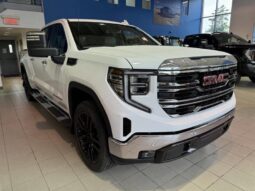 
										2024 GMC Sierra 1500 SLT full									