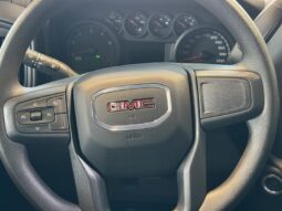 
										2024 GMC Sierra 2500 PRO full									