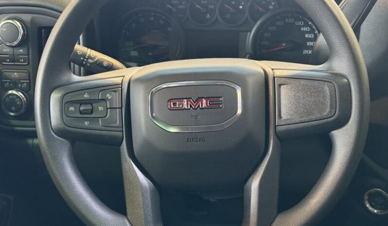 
								2024 GMC Sierra 1500 PRO full									