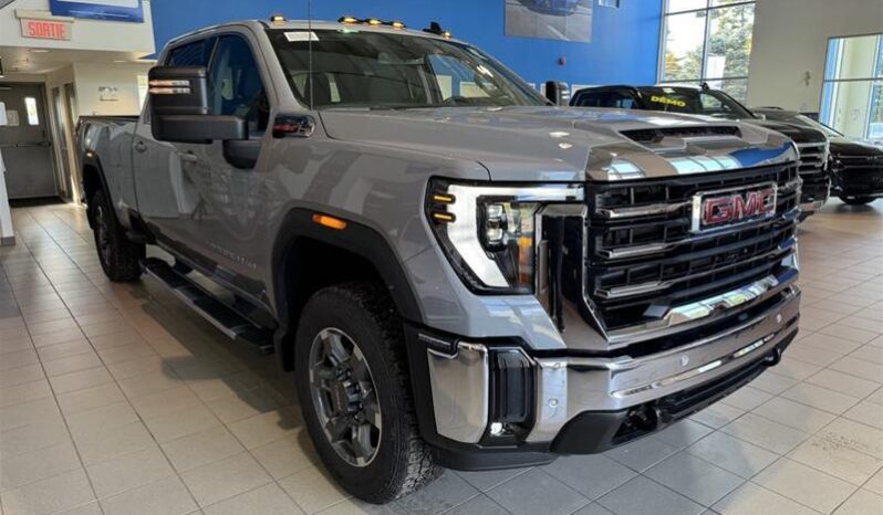 
								2025 GMC Sierra 2500 SLE full									