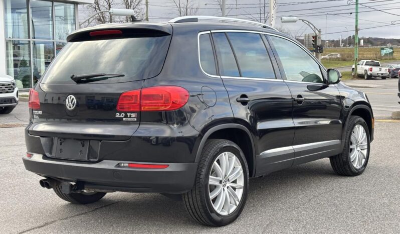 
								2015 Volkswagen Tiguan Highline 4 portes 4MOTION BA full									