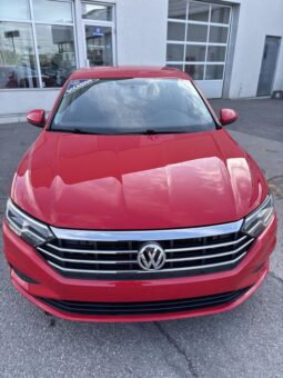 
										2019 Volkswagen Jetta Comfortline avec boîte automatique full									