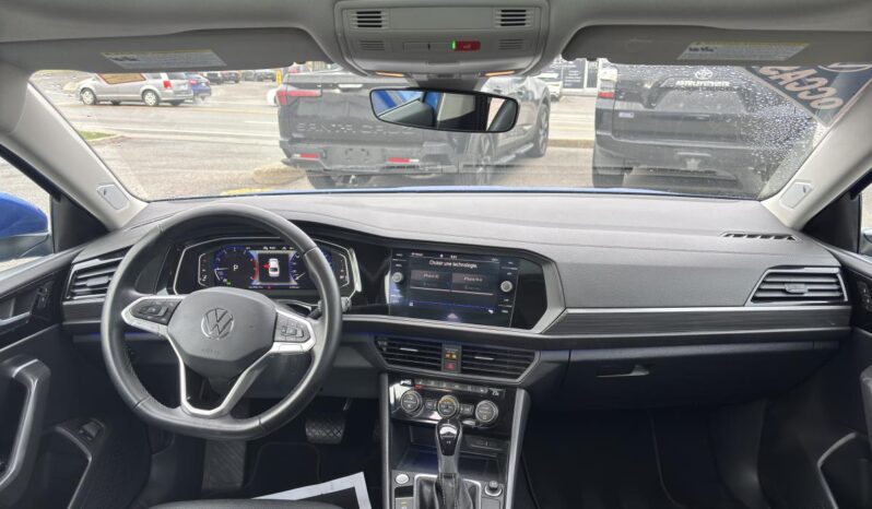 
								2022 Volkswagen Jetta Highline avec boîte automatique full									