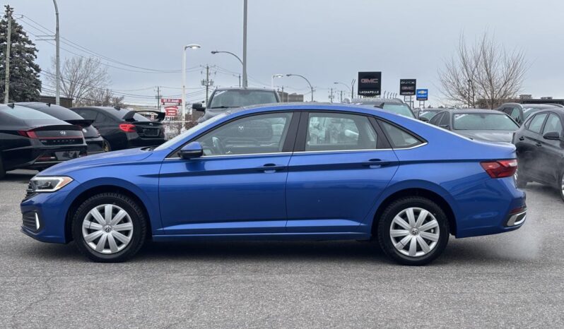 
								2022 Volkswagen Jetta Highline avec boîte automatique full									