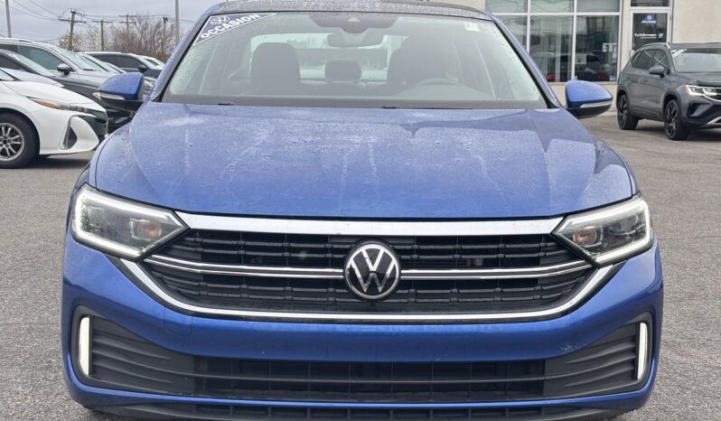 
								2022 Volkswagen Jetta Highline avec boîte automatique full									