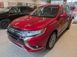 
										2020 Mitsubishi OUTLANDER PHEV SE AWD full									