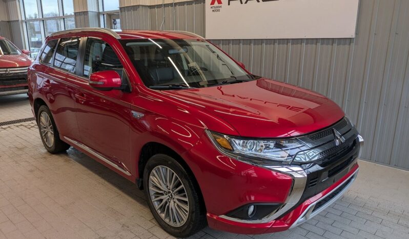 2020 Mitsubishi OUTLANDER PHEV SE AWD - Occasion VUS - VIN: JA4J24A55LZ606579 - Rallye Mitsubishi Gatineau