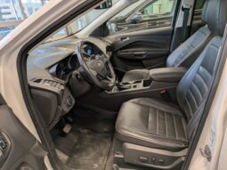 
										2017 Ford Escape Titanium 4WD full									