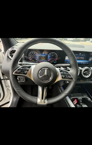 
								2025 Mercedes-Benz GLA250 4MATIC SUV full									