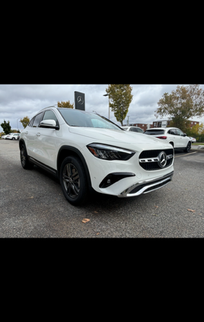 
								2025 Mercedes-Benz GLA250 4MATIC SUV full									