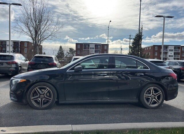 
								2022 Mercedes-Benz A220 4MATIC Sedan full									