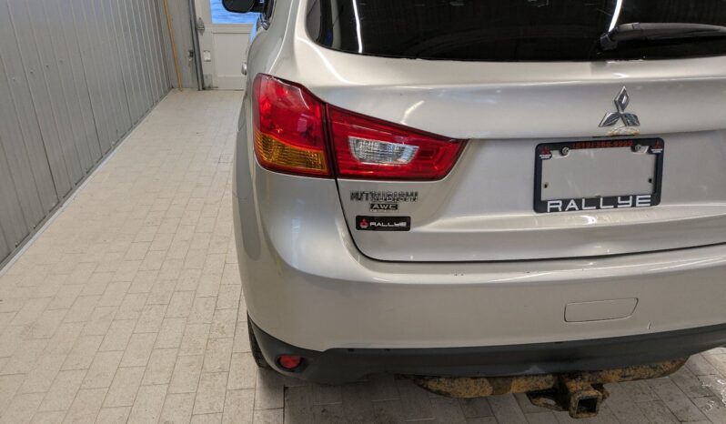 
								2014 Mitsubishi RVR SE AWD full									