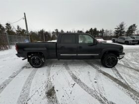 2003 Chevrolet Silverado 1500 C/K1500 Silverado LS Crew Cab