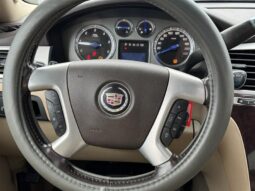 
										2013 Cadillac Escalade AWD full									